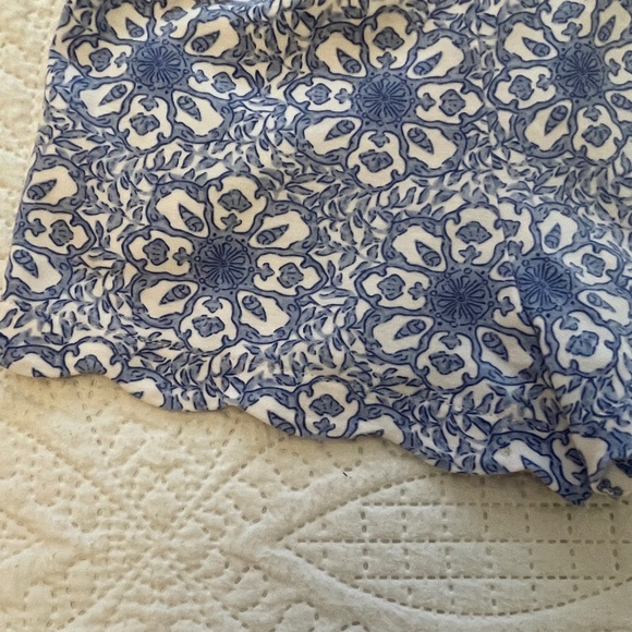 Vineyard Vines Girls Scalloped Hem Print Shorts XS 5-6 - Picture 4 of 7